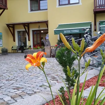 A Restaurant Vyprez Hotel Decin